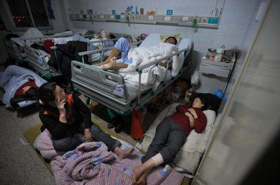 共享陪護床營造整潔舒適、安靜有序的病區(qū)環(huán)境