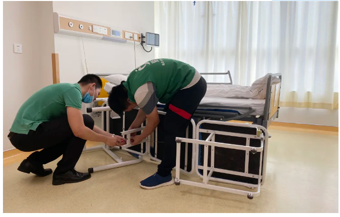 “佩奇”——廣東省人民醫(yī)院配齊共享陪護(hù)床！配齊愛(ài)與服務(wù)！7.png